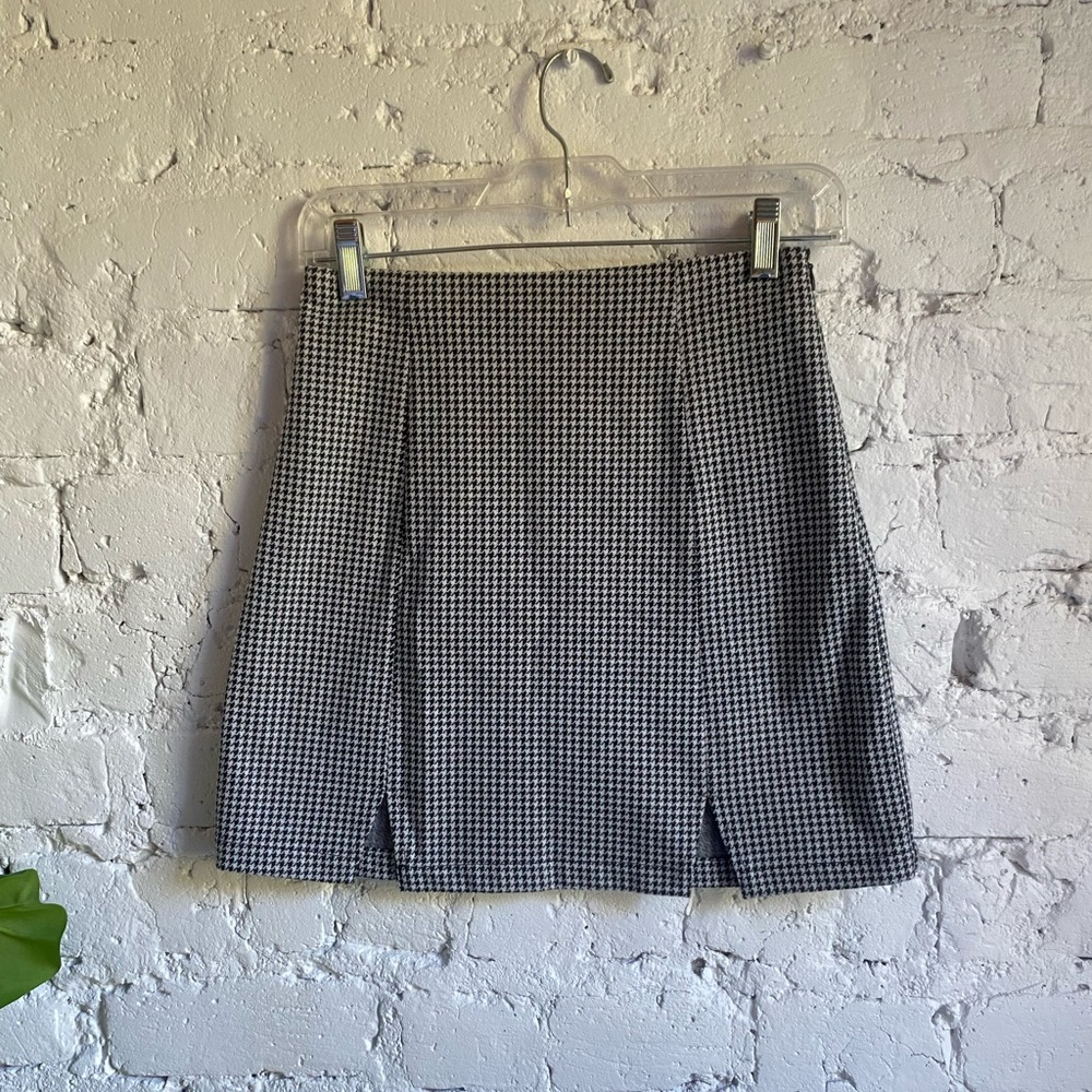 Mini Gingham Skirt with Side Zipper and Front Slits
